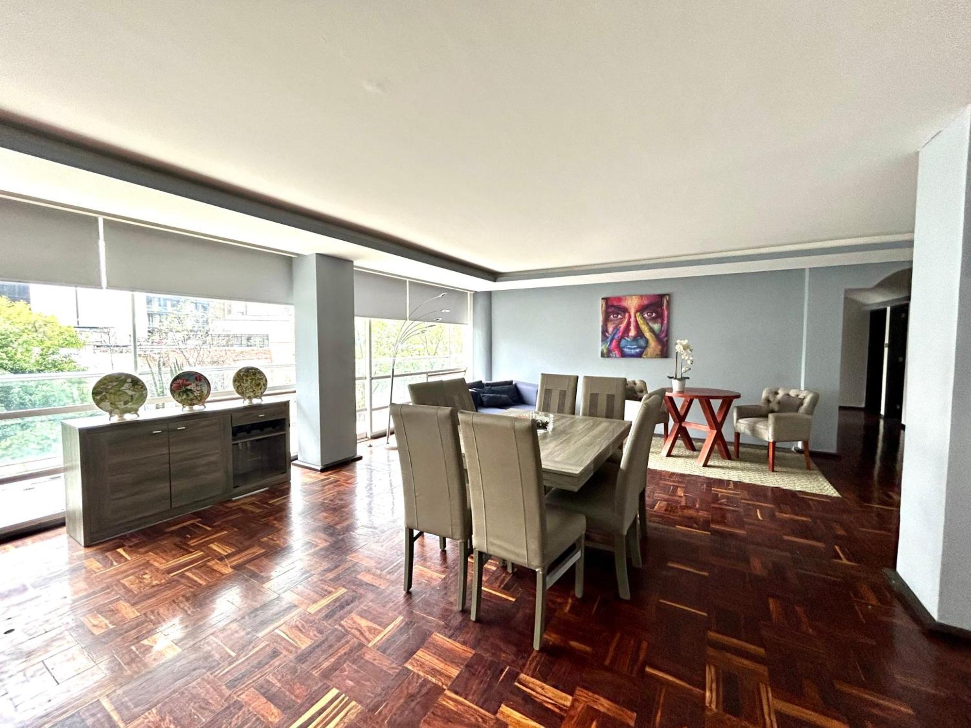 Luxury Masaryk 4br Apartment *